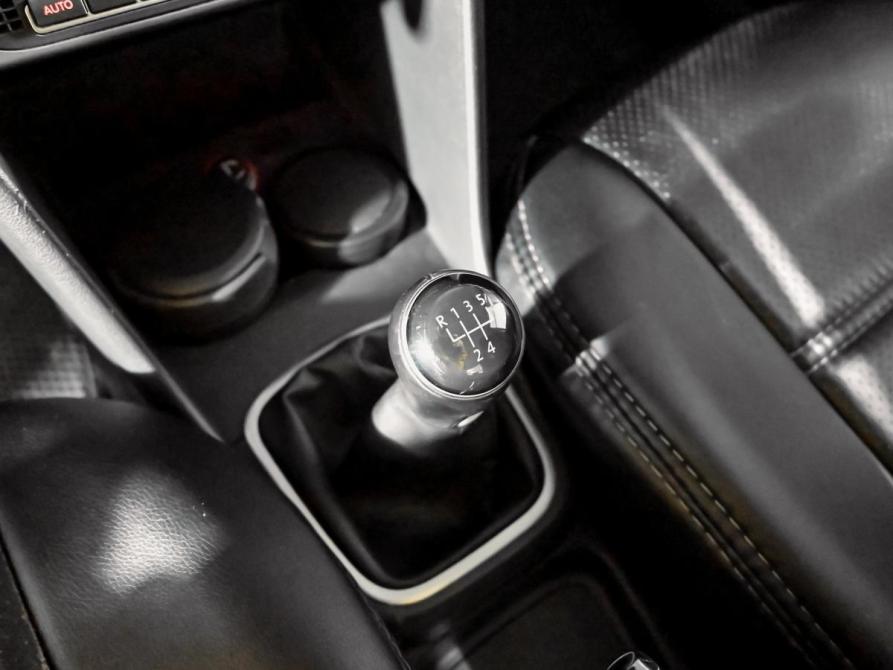 Volkswagen Polo V Рестайлинг Екатеринбург  - изображение 14