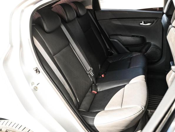Kia Rio IV Рестайлинг с пробегом 2021 года, цена 1 799 000 рублей, 95200 км, седан, Автокод Объявления