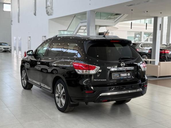 Nissan Pathfinder IV с пробегом 2015 года, цена 1 945 000 рублей, 105659 км, внедорожник, Автокод Объявления