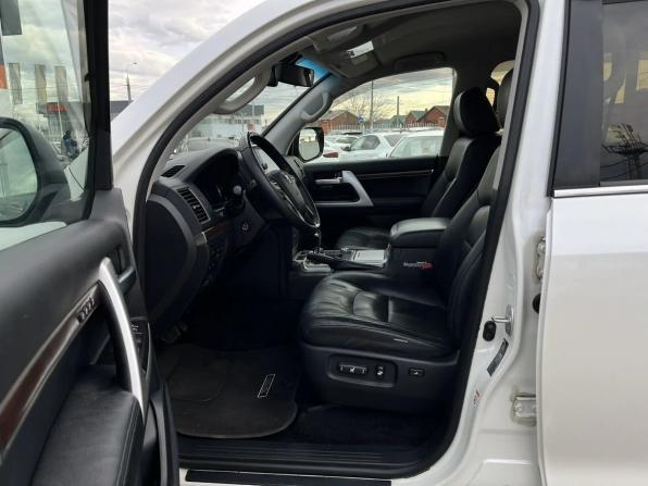 Toyota Land Cruiser 200 Series Рестайлинг 2 с пробегом 2016 года, цена 4 499 000 рублей, 311137 км, внедорожник, Автокод Объявления