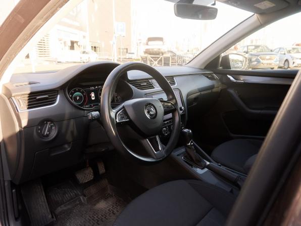 Skoda Octavia III (A7) Рестайлинг с пробегом 2019 года, цена 1 850 000 рублей, 182913 км, лифтбек, Автокод Объявления