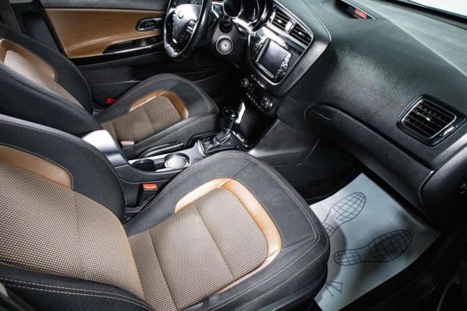 Kia Ceed II Рестайлинг с пробегом 2016 года, цена 1 419 000 рублей, 114641 км, универсал, Автокод Объявления