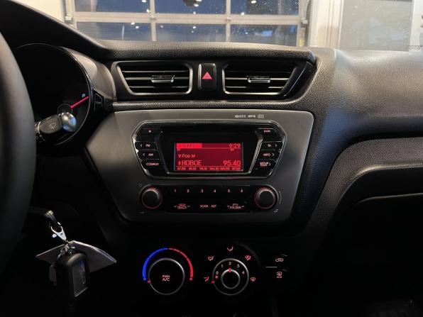Kia Rio III с пробегом 2014 года, цена 1 030 000 рублей, 148307 км, седан, Автокод Объявления