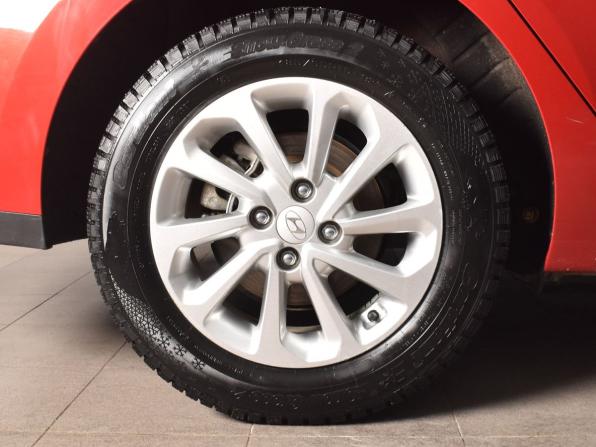 Hyundai Solaris II Рестайлинг с пробегом 2021 года, цена 1 399 999 рублей, 111346 км, седан, Автокод Объявления