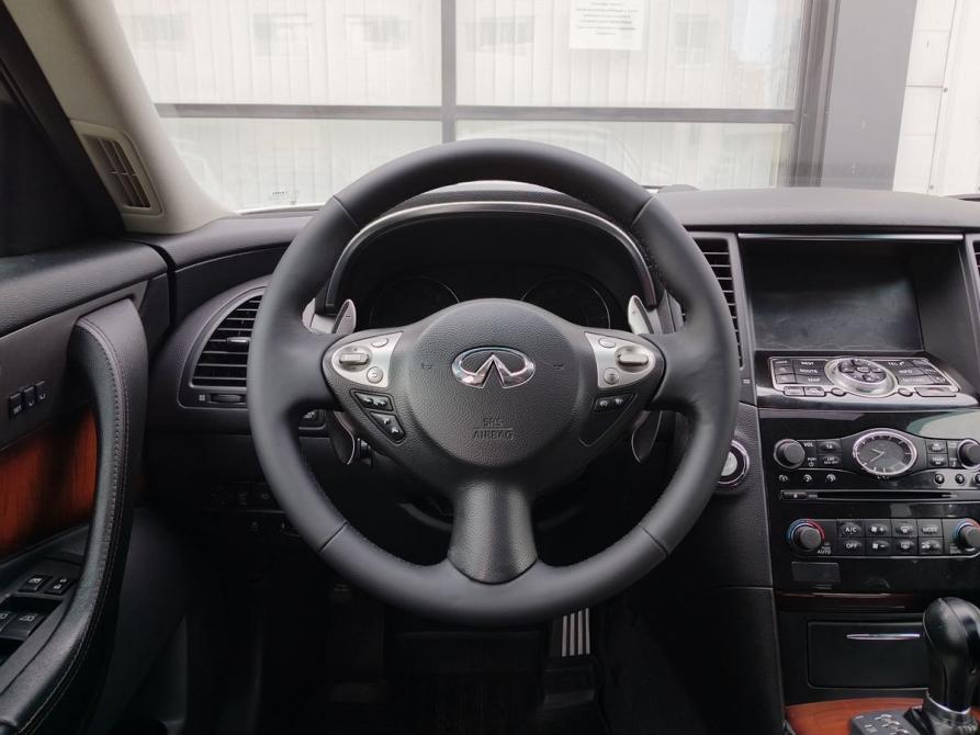 Infiniti QX70 Москва  - изображение 15