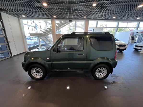 Suzuki Jimny III Рестайлинг 2 с пробегом 2013 года, цена 1 394 000 рублей, 106457 км, внедорожник, Автокод Объявления