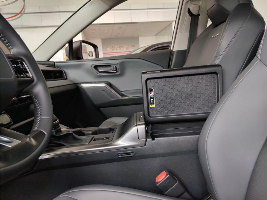 Toyota RAV4 VI (XA60) Челябинск  - изображение 16