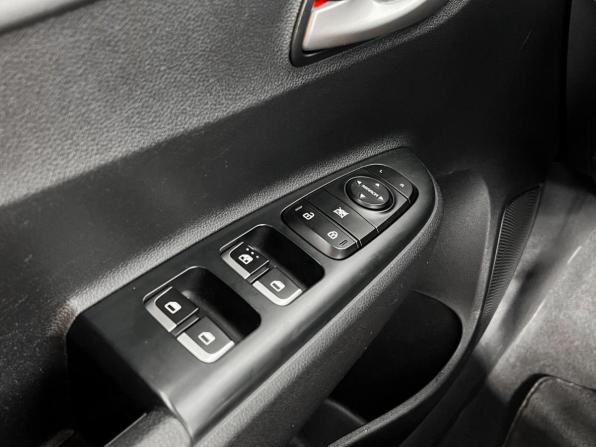 Kia Rio IV с пробегом 2018 года, цена 1 398 900 рублей, 127555 км, седан, Автокод Объявления