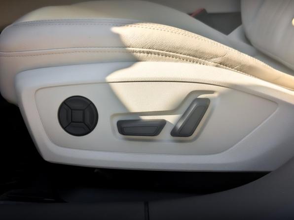 Audi A6 V (C8) с пробегом 2021 года, цена 4 500 000 рублей, 59000 км, седан, Автокод Объявления