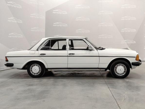 Mercedes-Benz W123 с пробегом 1979 года, цена 1 280 000 рублей, 313000 км, седан, Автокод Объявления