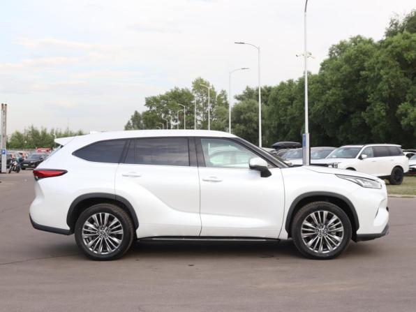 Toyota Highlander IV (XU70) с пробегом 2024 года, цена 5 050 000 рублей, 9000 км, внедорожник, Автокод Объявления