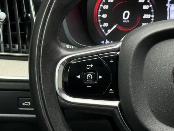 Volvo XC60 II с пробегом 2020 года, цена 4 349 000 рублей, 87059 км, внедорожник, Автокод Объявления