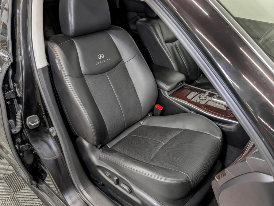 Infiniti M IV Москва  - изображение 24