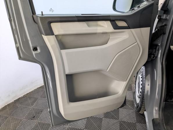Volkswagen Transporter T6 с пробегом 2017 года, цена 2 490 000 рублей, 112875 км, фургон, Автокод Объявления
