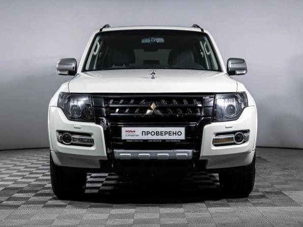 Mitsubishi Pajero IV Рестайлинг 2 с пробегом 2019 года, цена 3 575 000 рублей, 48523 км, внедорожник, Автокод Объявления