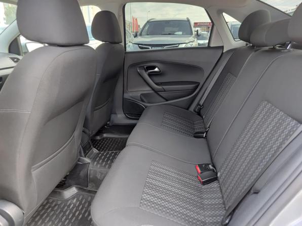 Volkswagen Polo V Рестайлинг с пробегом 2017 года, цена 1 260 000 рублей, 138187 км, седан, Автокод Объявления