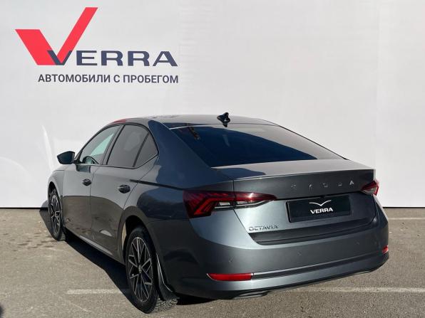 Skoda Octavia IV (A8) с пробегом 2021 года, цена 2 350 000 рублей, 57041 км, лифтбек, Автокод Объявления