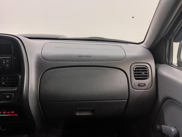 Nissan NP300 с пробегом 2012 года, цена 900 000 рублей, 268832 км, пикап, Автокод Объявления