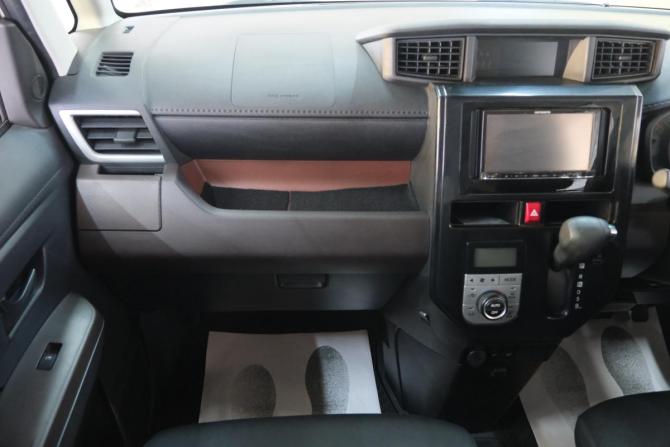 Toyota Roomy I с пробегом 2017 года, цена 1 099 000 рублей, 128000 км, микровэн, Автокод Объявления