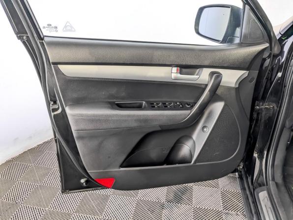Kia Sorento II Рестайлинг с пробегом 2014 года, цена 1 710 000 рублей, 119318 км, внедорожник, Автокод Объявления
