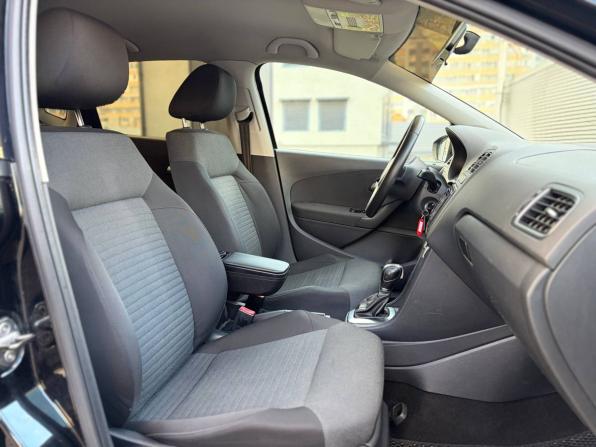 Volkswagen Polo V с пробегом 2012 года, цена 585 000 рублей, 190000 км, хэтчбек, Автокод Объявления