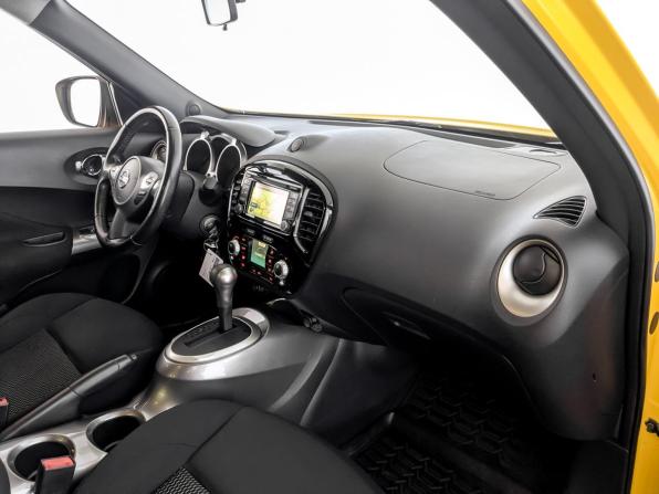 Nissan Juke I Рестайлинг с пробегом 2017 года, цена 1 430 000 рублей, 106456 км, внедорожник, Автокод Объявления