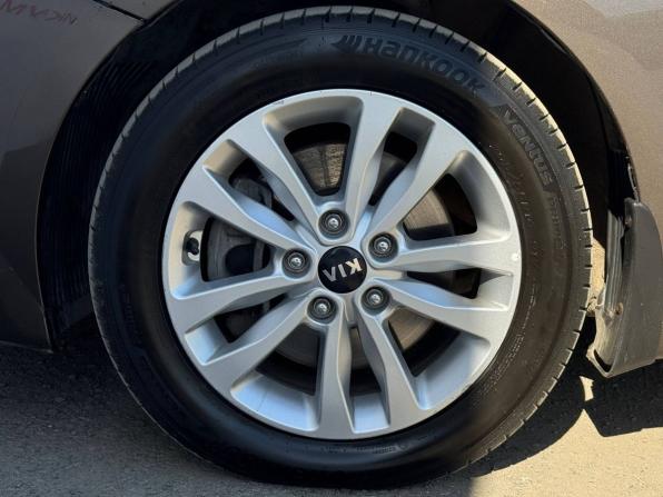 Kia Ceed II Рестайлинг с пробегом 2018 года, цена 1 429 000 рублей, 95349 км, хэтчбек, Автокод Объявления