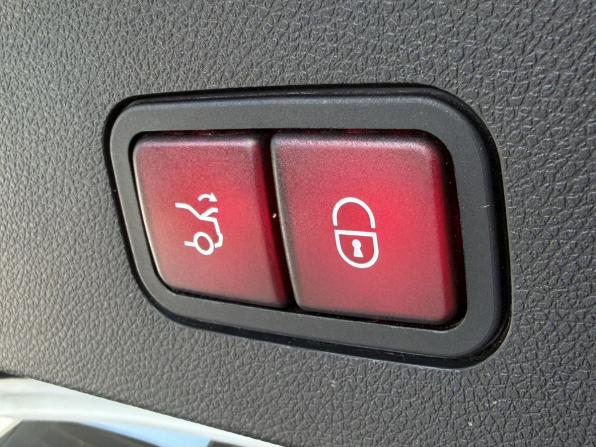 Mercedes-Benz E-Класс IV (W212 S212 C207) Рестайлинг с пробегом 2013 года, цена 2 290 000 рублей, 203370 км, седан, Автокод Объявления