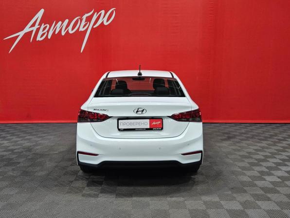 Hyundai Solaris II с пробегом 2017 года, цена 1 049 000 рублей, 147481 км, седан, Автокод Объявления