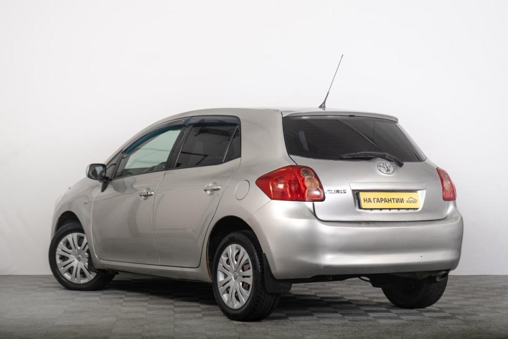 Toyota Auris I Томск  - изображение 6