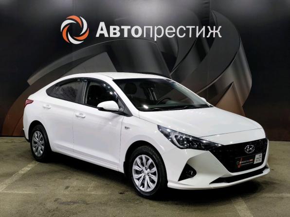 Hyundai Solaris II Рестайлинг с пробегом 2022 года, цена 1 570 000 рублей, 88200 км, седан, Автокод Объявления