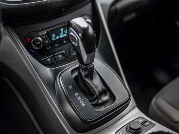 Ford Kuga II с пробегом 2015 года, цена 940 000 рублей, 285851 км, внедорожник, Автокод Объявления
