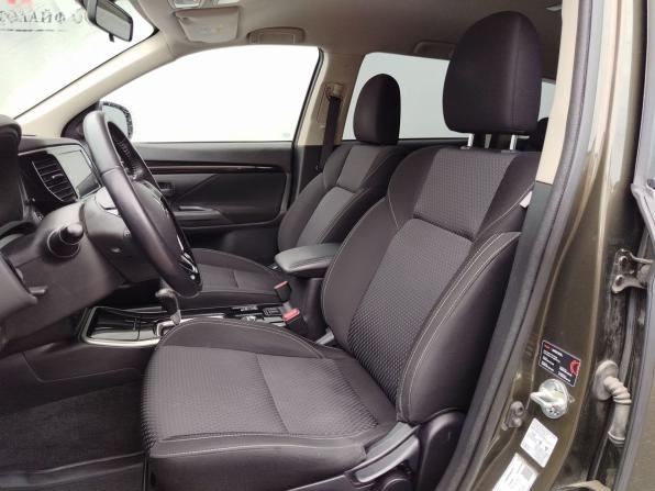 Mitsubishi Outlander III Рестайлинг 3 с пробегом 2019 года, цена 1 949 000 рублей, 121894 км, внедорожник, Автокод Объявления