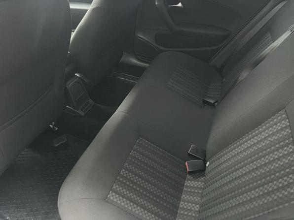 Volkswagen Polo V Рестайлинг с пробегом 2016 года, цена 949 000 рублей, 140000 км, седан, Автокод Объявления