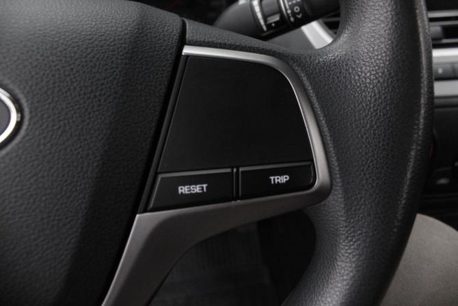 Hyundai Solaris II с пробегом 2018 года, цена 880 000 рублей, 201352 км, седан, Автокод Объявления