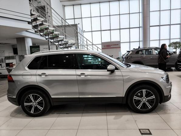 Volkswagen Tiguan II с пробегом 2016 года, цена 2 399 000 рублей, 189142 км, внедорожник, Автокод Объявления