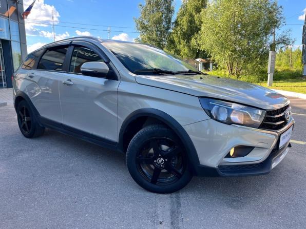 Lada (ВАЗ) Vesta I с пробегом 2021 года, цена 1 370 000 рублей, 92195 км, универсал, Автокод Объявления