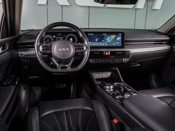 Kia K5 III Рестайлинг с пробегом 2024 года, цена 4 719 000 рублей, 31111 км, седан, Автокод Объявления