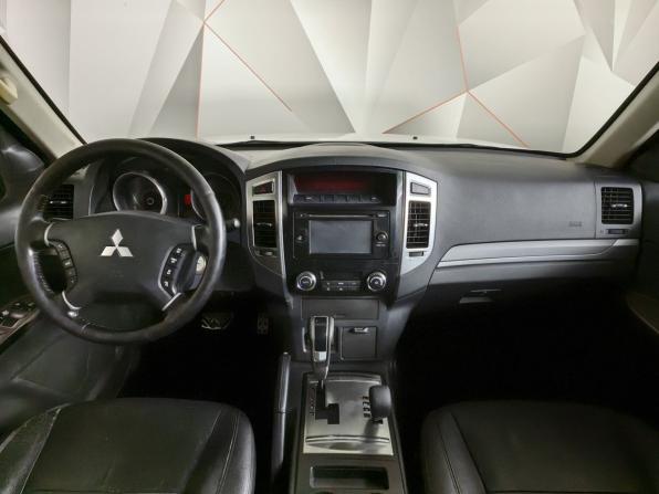 Mitsubishi Pajero IV Рестайлинг 1 с пробегом 2014 года, цена 1 550 000 рублей, 367187 км, внедорожник, Автокод Объявления