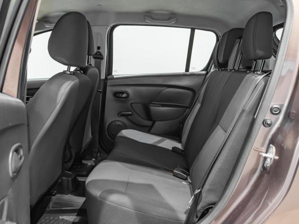Renault Sandero II Рестайлинг с пробегом 2018 года, цена 1 010 068 рублей, 79406 км, хэтчбек, Автокод Объявления