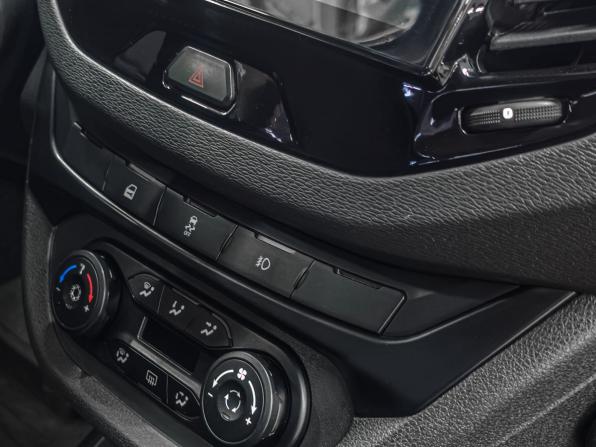 Lada (ВАЗ) Vesta I с пробегом 2019 года, цена 999 900 рублей, 82000 км, седан, Автокод Объявления