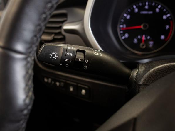 Kia Rio IV Рестайлинг с пробегом 2021 года, цена 1 890 000 рублей, 57999 км, седан, Автокод Объявления