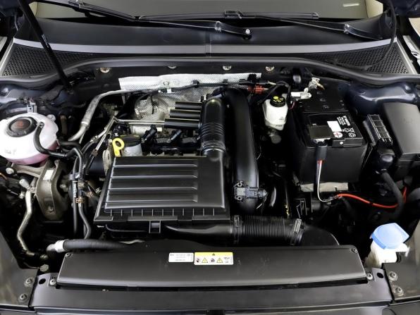 Volkswagen Passat B8 Рестайлинг с пробегом 2021 года, цена 2 599 000 рублей, 90268 км, седан, Автокод Объявления
