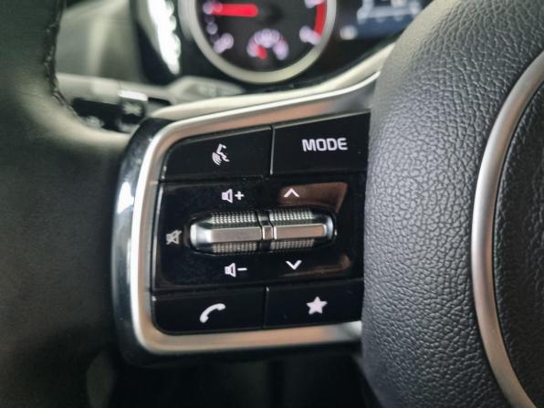 Kia Carnival IV с пробегом 2021 года, цена 3 500 000 рублей, 82000 км, минивэн, Автокод Объявления