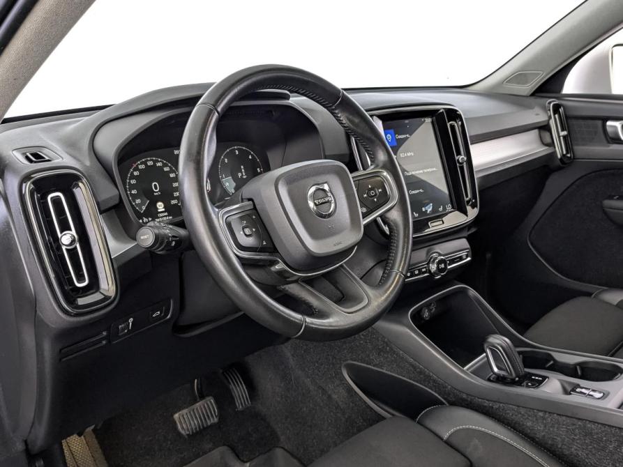 Volvo XC40 I Москва  - изображение 15