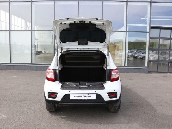 Renault Sandero II Рестайлинг с пробегом 2019 года, цена 930 000 рублей, 92590 км, хэтчбек, Автокод Объявления