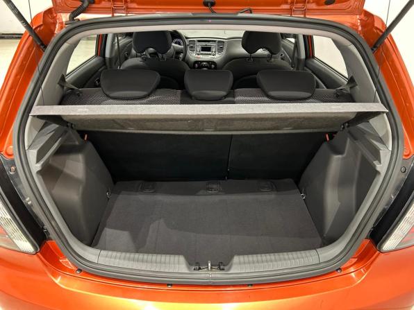 Kia Rio II Рестайлинг с пробегом 2010 года, цена 599 000 рублей, 123836 км, хэтчбек, Автокод Объявления
