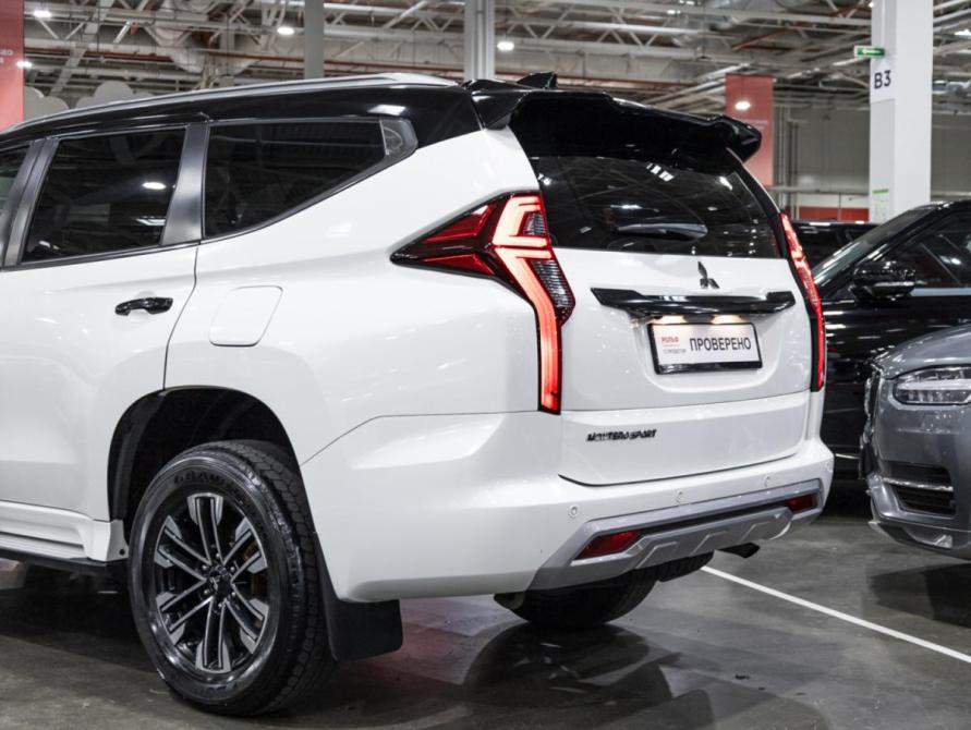 Mitsubishi Montero Sport III Рестайлинг Санкт-Петербург  - изображение 17