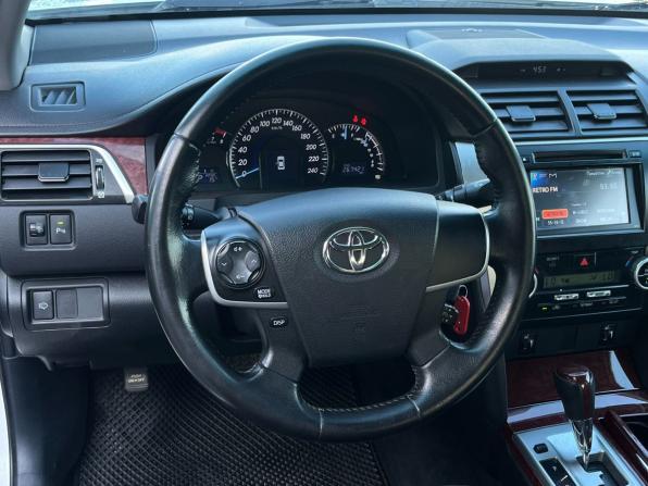 Toyota Camry VII (XV50) с пробегом 2012 года, цена 1 550 000 рублей, 267421 км, седан, Автокод Объявления