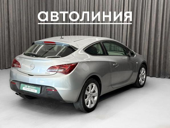 Opel Astra J Рестайлинг с пробегом 2012 года, цена 870 000 рублей, 115000 км, хэтчбек, Автокод Объявления